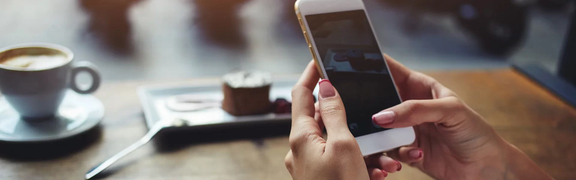 2370-contact_header.webp 2370-contact_header.webp